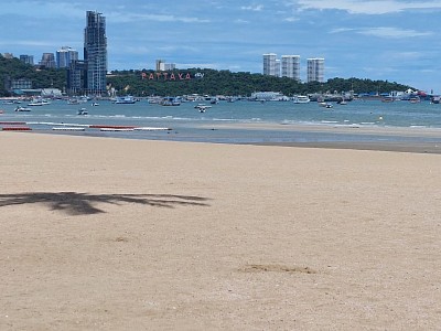 ริมชายหาดพัทยา